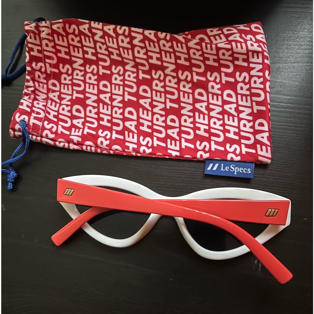 Le specs cat eye flames sunglasses